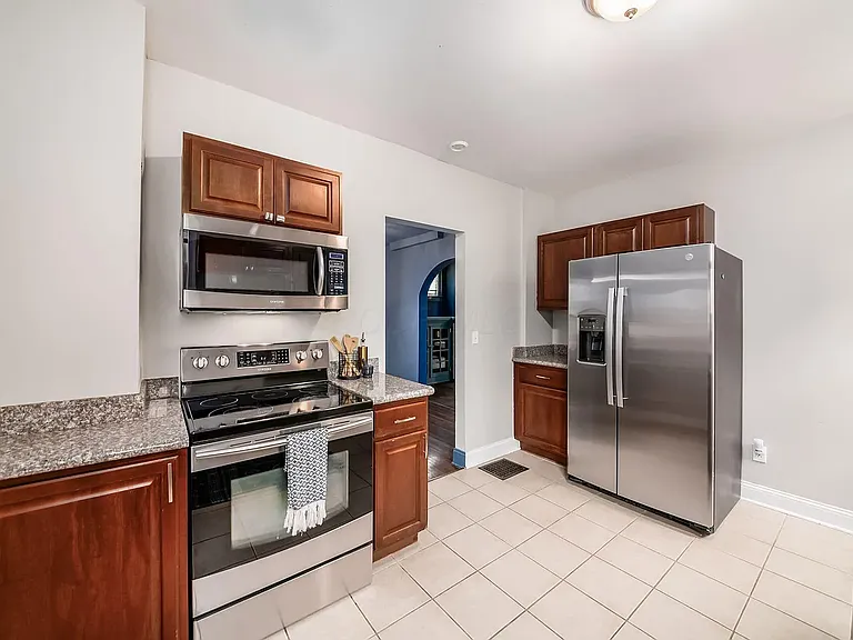 211 E Jenkins Ave — Photo 15