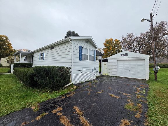 3rd image of 316 Owego Rd