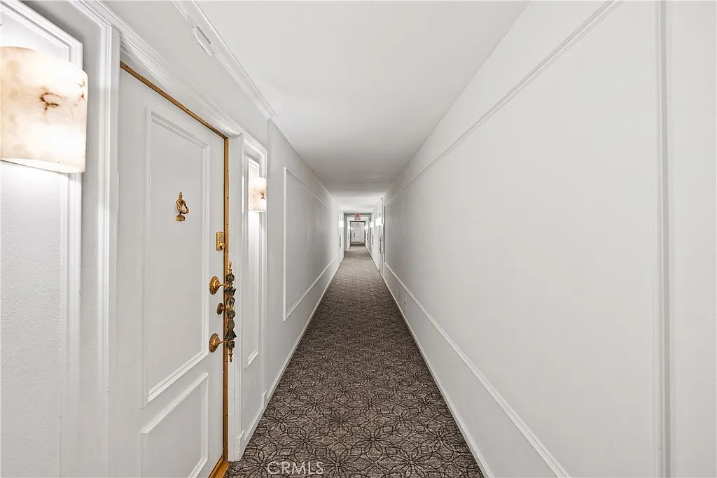 Studio, 495 sqft, $2,600 — Photo 4