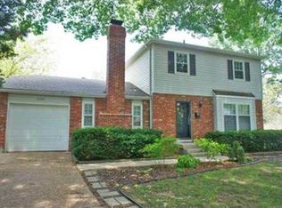 8811 W 98th Ter, Overland Park, KS 66212