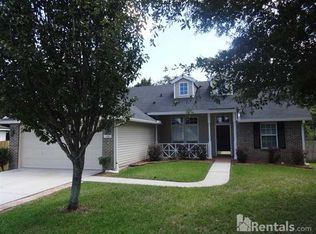 1446 Lindseys Crossing Dr, Jacksonville, FL 32218