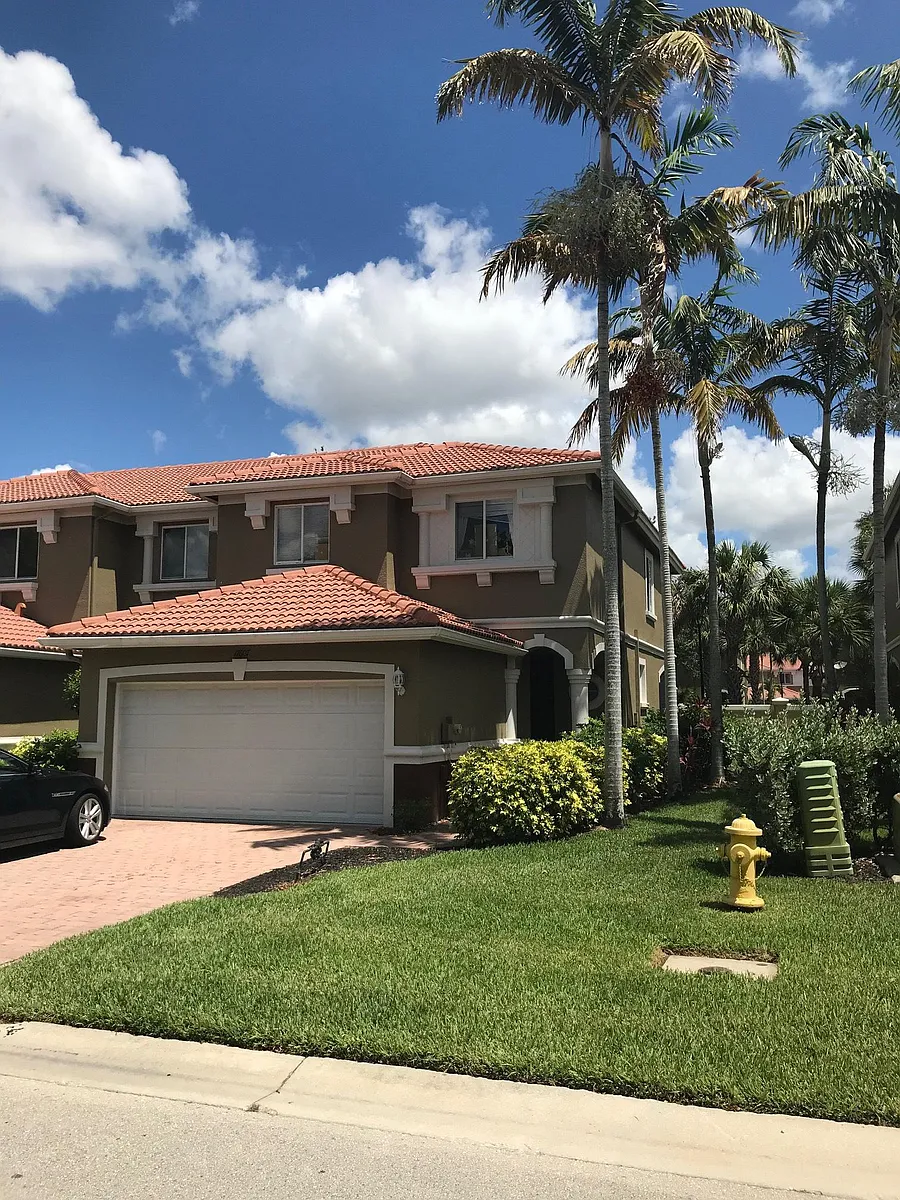 Building Photo - 17607 Brickstone Loop