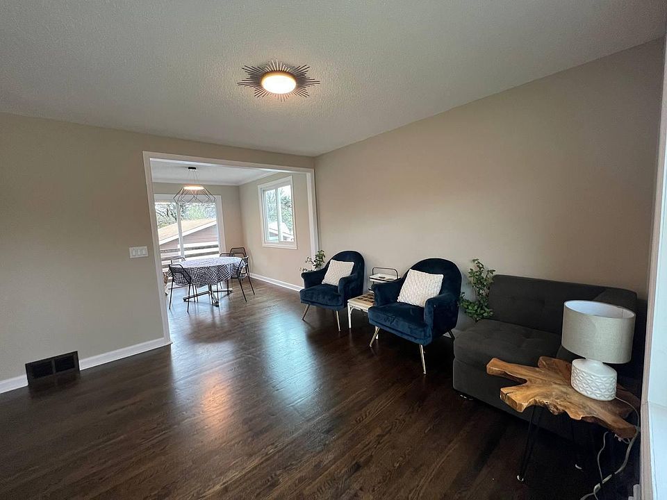 1st image of 919 38th Ave