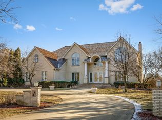 1 Westlake Dr, South Barrington, IL 60010