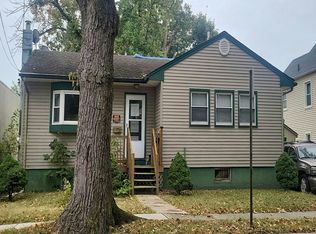 210 N 10th St, Kenilworth, NJ 07033
