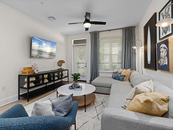 4th image of 445 51st St #3103