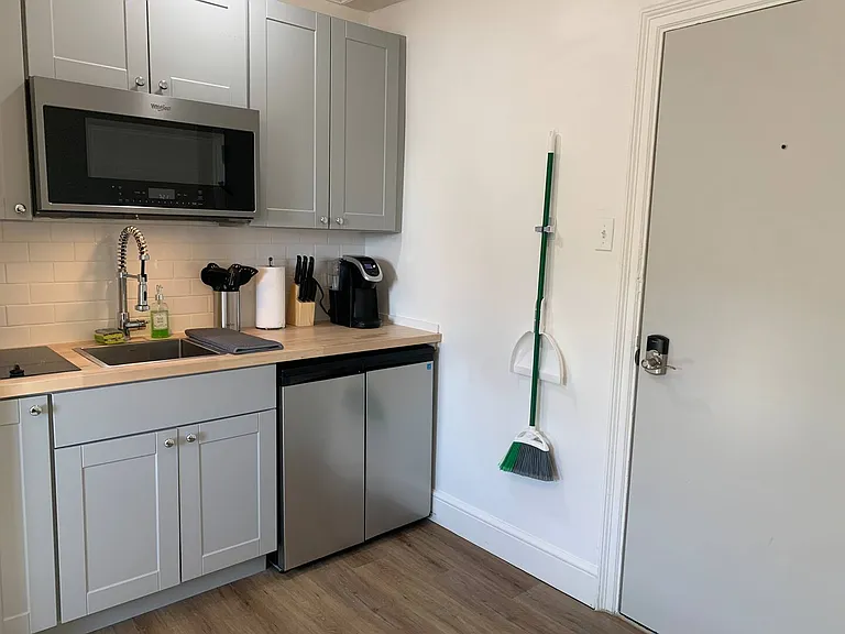 101 N Pearl St #303 — Photo 14