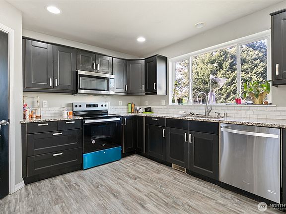 4th image of 7809 148th Street Court E