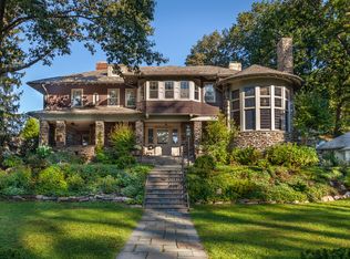 7 Valley Rd, Bronxville, NY 10708