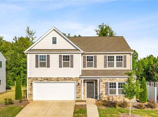5500 Baverhof Dr #85KY8N, Greensboro, NC 27405