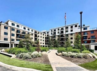 1425 N Vanier Pkwy #102, Ottawa, ON K1K 3W6