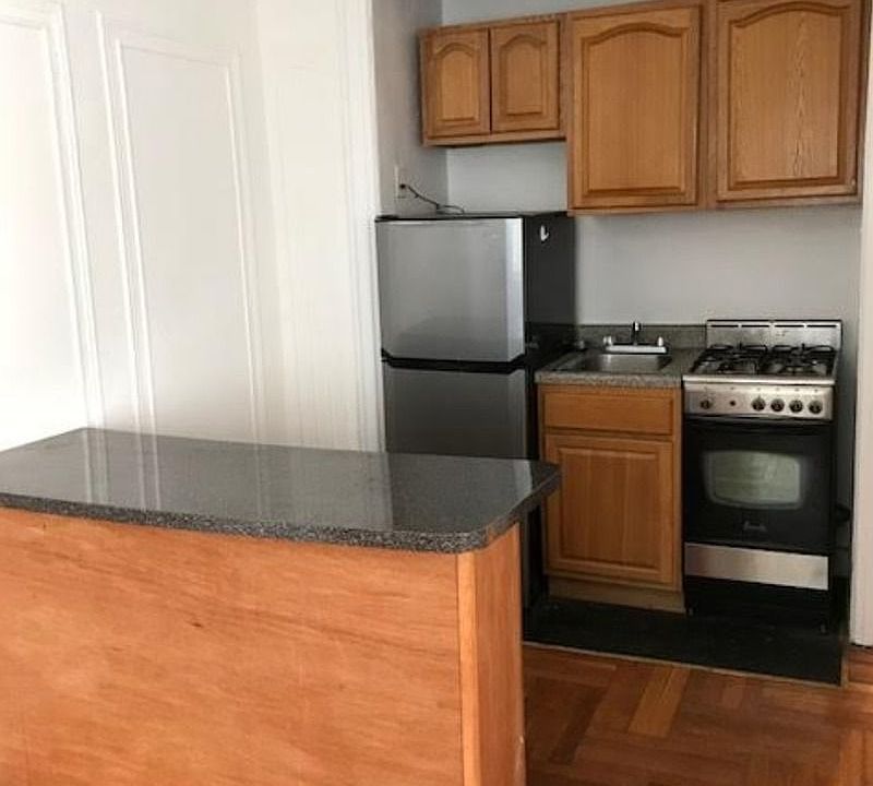 1st image of 163 Eastern Pkwy APT 4F