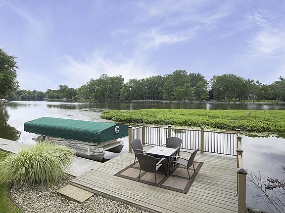 4th image of 21009 River Brook Ln
