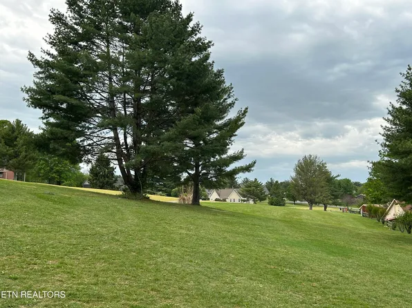 Battlefield Dr, Dandridge, TN 37725