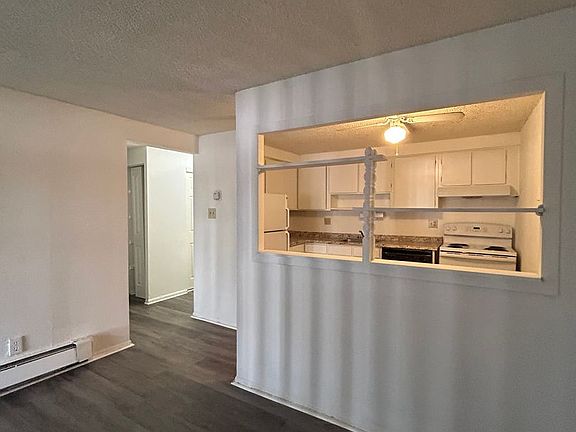 4th image of 1306 S Parker Rd APT 167