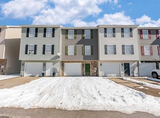 132 Eagle Dr, Maidsville, WV