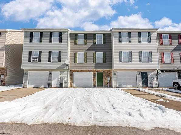 132 Eagle Dr, Maidsville, WV 26541