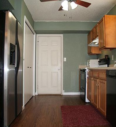 4th image of 3723 Whistlewood Ln