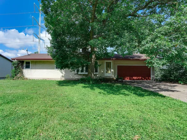 771 Terrace Dr, Roseville, MN 55113