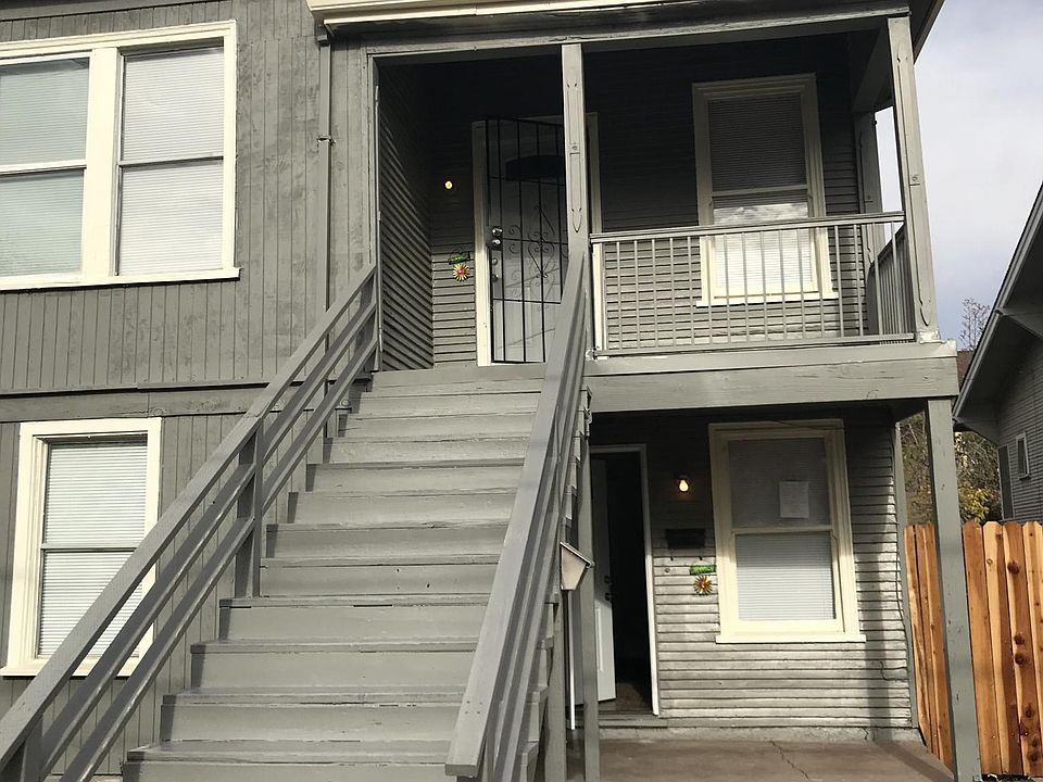 1st image of 611 8th St