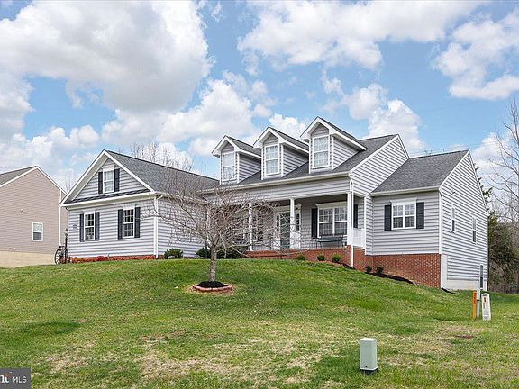 4th image of 9518 Everette Dr