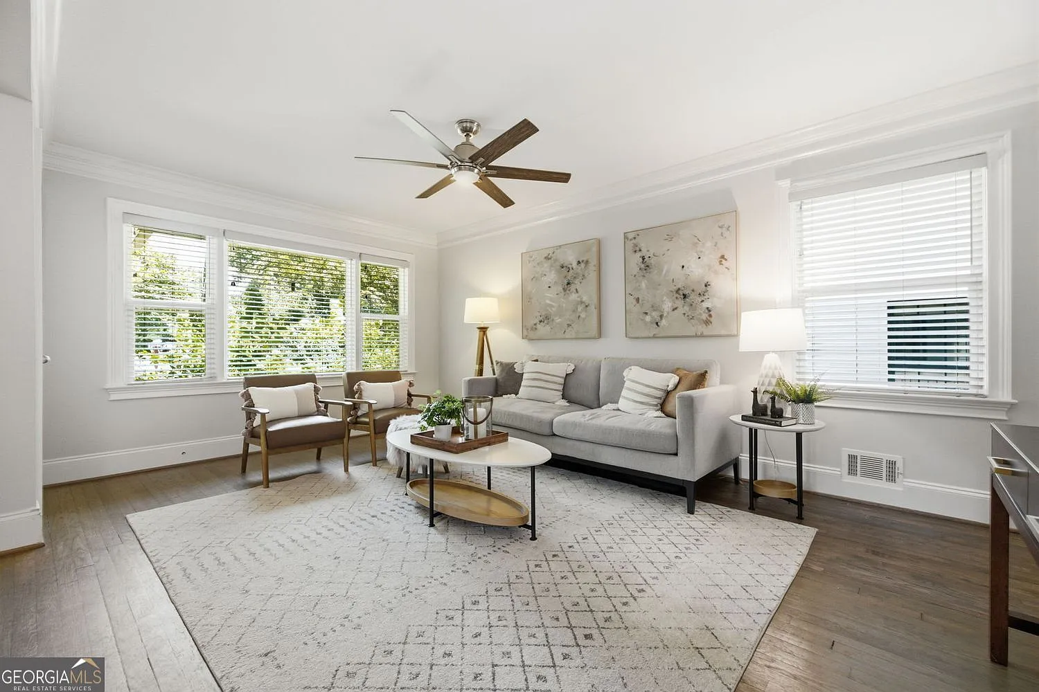 3 bed, 2.0 bath, 1552 sqft, $3,500 — Photo 4