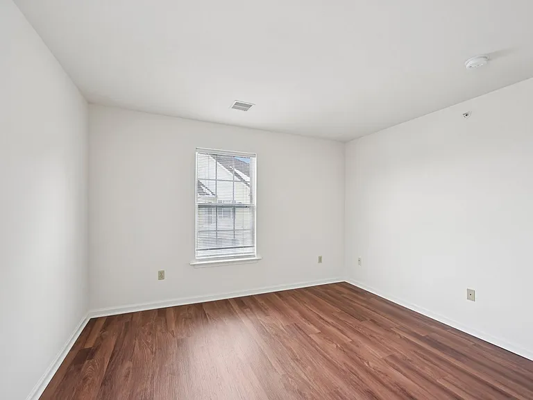 Spring Creek Apartments — Photo 67