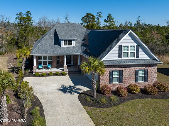 2nd image of 8403 Oak Abbey Trail NE