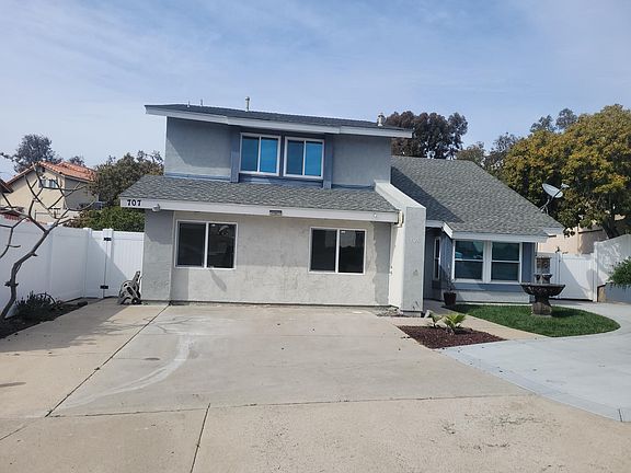 This Beautiful house has a Jr. ADU to make it a quiet home for you to live in and it also has plenty of parking also.