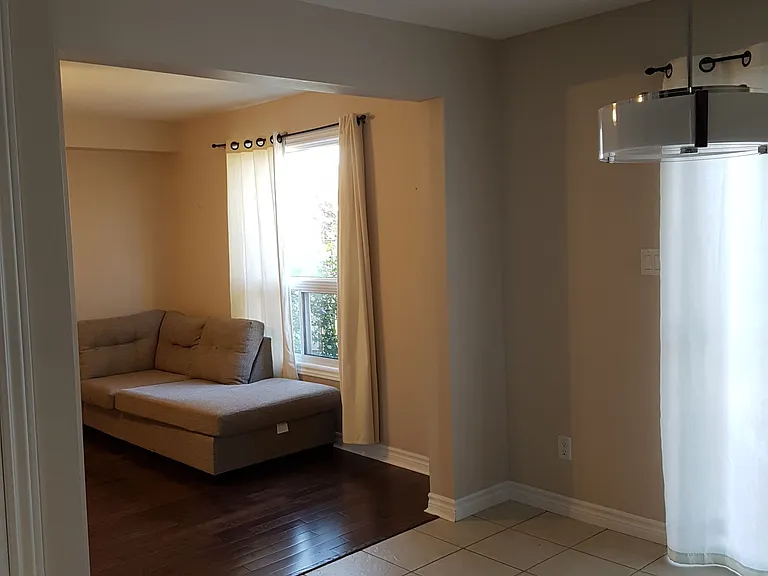 2206 Coronation Dr — Photo 2
