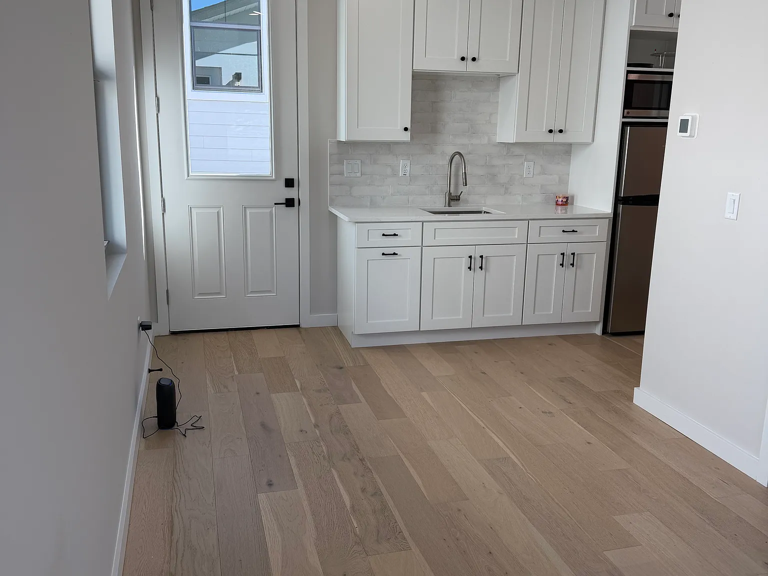1 bed, 360 sqft, $1,300 — Photo 3