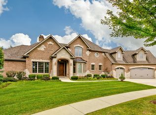 11 Covington Ct, Algonquin, IL 60102