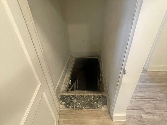 4th image of 314 N Poplar St