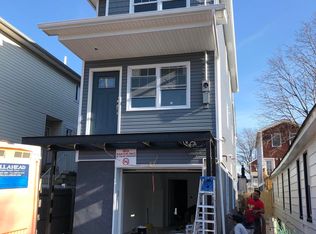 172 Moreland St, Staten Island, NY 10306