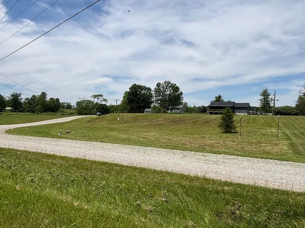 1612 N Makah Trl, Greensburg, IN 47240