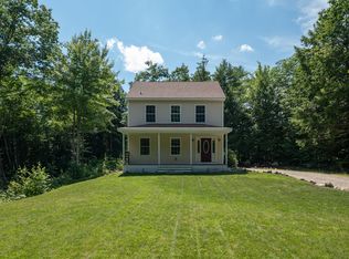 127 N Shore Dr, Gray, ME 04039