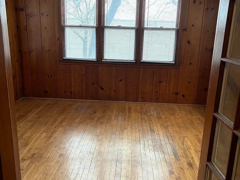 863 York Ave — Photo 4