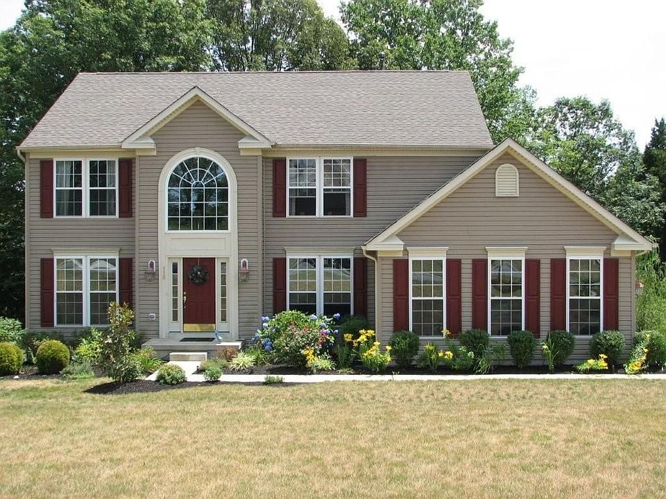 Private wooded rear homesite!