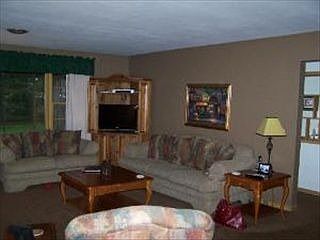 1st image of 332 Tiffany Dr