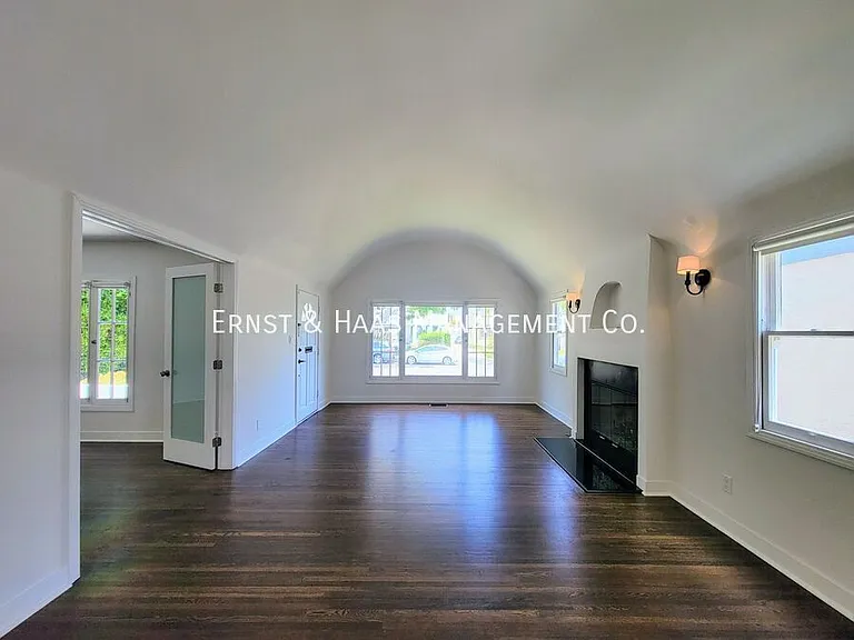 2227 Camden Ave — Photo 5