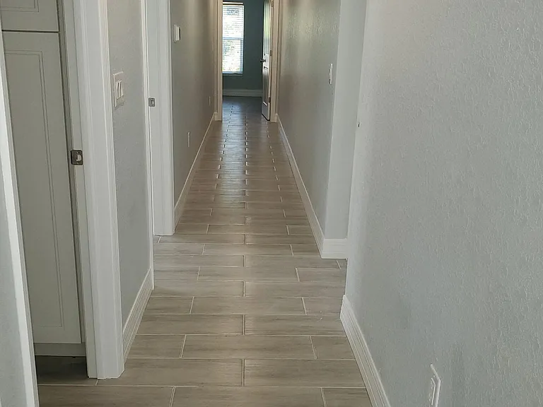 299 Lomond Dr — Photo 2