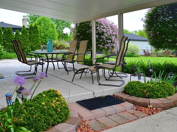 3rd image of 2642 Arrowhead Dr