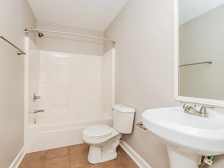 2720 Windcrest Trl — Photo 16