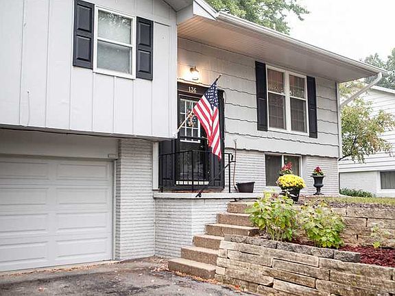 2nd image of 136 Brentwood Dr NE