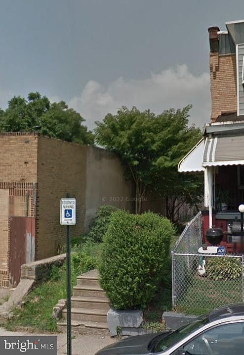 1st image of 1041 S 53rd St