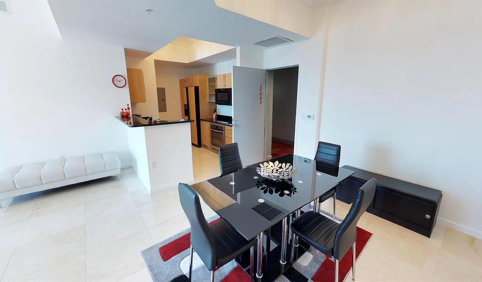 2 bed, 1275 sqft, $3,400 — Photo 2
