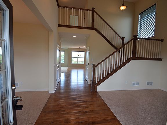 2nd image of 2720 Northview Dr