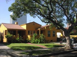 6236 Lindenhurst Ave, Los Angeles, CA 90048