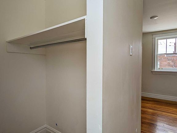5th image of 2620 Cherokee St #2D