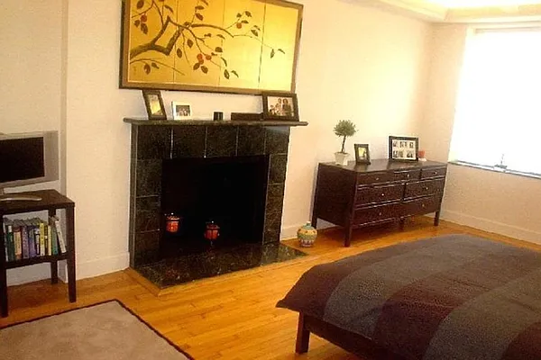 Rented by Corcoran | media 61